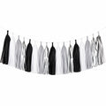 Guirlande à pompons 300 cm en papier noir blanc gris argenté décorative